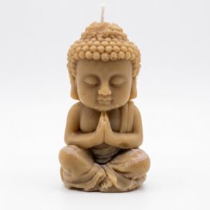 Vela Artesanal de Cera de Abeja con Forma de Pequeño Buda en Meditación.